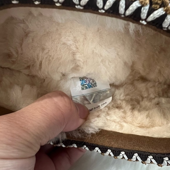 New in Box Ugg Tasman Sandal Shoes size 6 - Picture 7 of 10